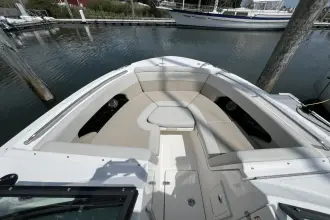 Thumbnail von Boston Whaler 240 Vantage