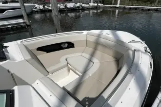 Thumbnail von Boston Whaler 240 Vantage