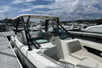 Thumbnail von Boston Whaler 240 Vantage