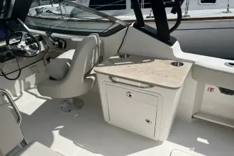 Thumbnail von Boston Whaler 240 Vantage