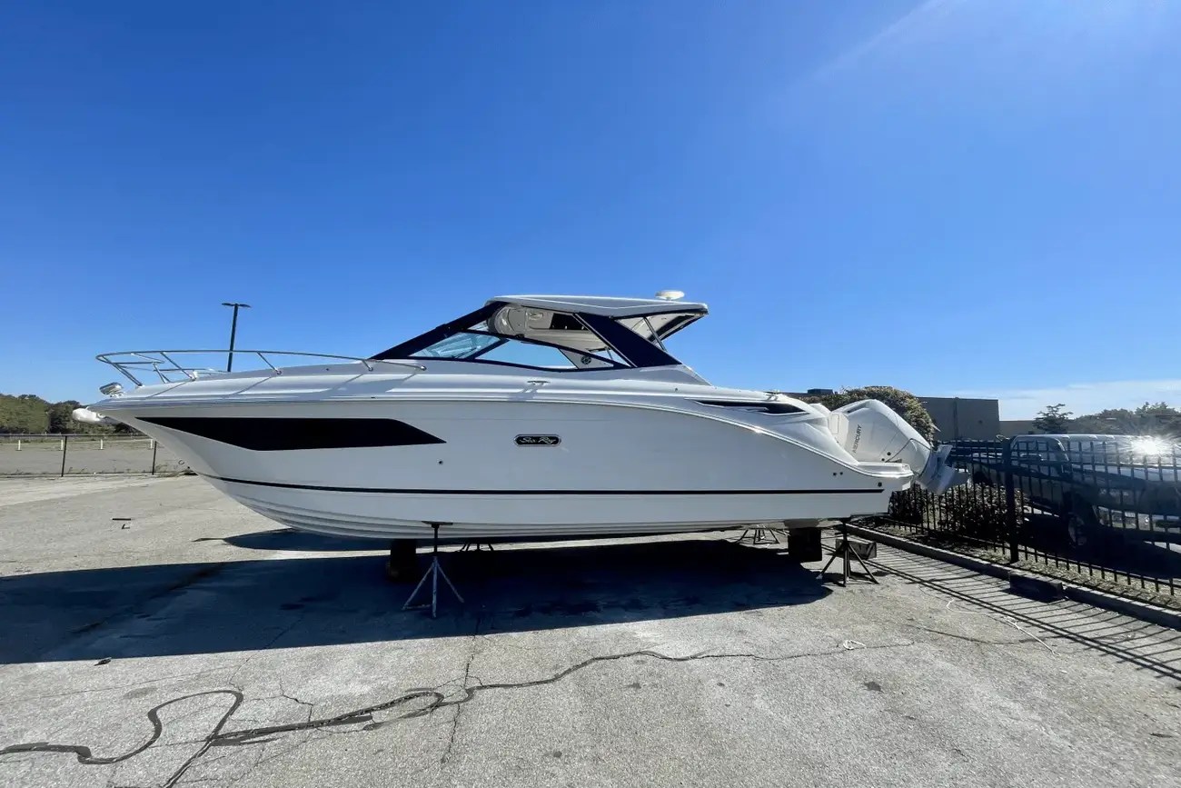 Sea Ray 320 Sundancer Außenborder