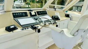 Thumbnail von Viking 60 Motor Yacht Triton