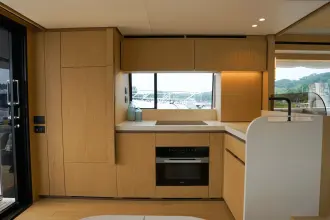 Thumbnail von Azimut 62