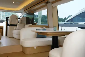 Thumbnail von Azimut 62