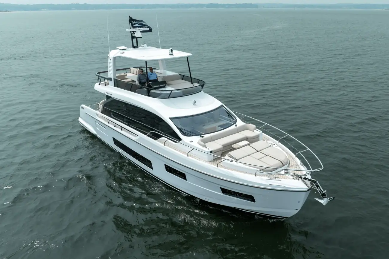 Thumbnail von Azimut 62