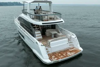 Thumbnail von Azimut 62