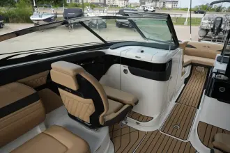 Thumbnail von Sea Ray SLX 260 Surf