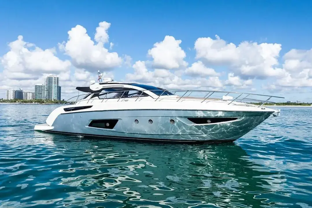 Azimut Atlantis 48