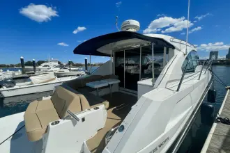 Thumbnail von Cruisers Yachts 41 Cantius