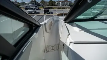 Thumbnail von Sea Ray 320 Sundancer с внешним двигателем