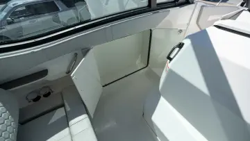 Thumbnail von Sea Ray 320 Sundancer с внешним двигателем