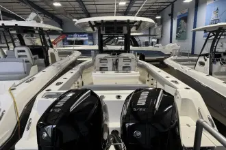 Thumbnail von Boston Whaler 250 Outrage