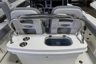 Thumbnail von Boston Whaler 250 Outrage