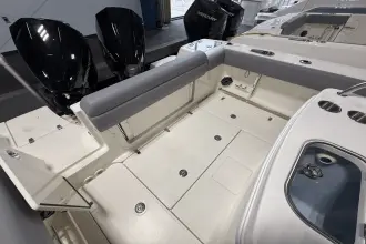 Thumbnail von Boston Whaler 250 Outrage