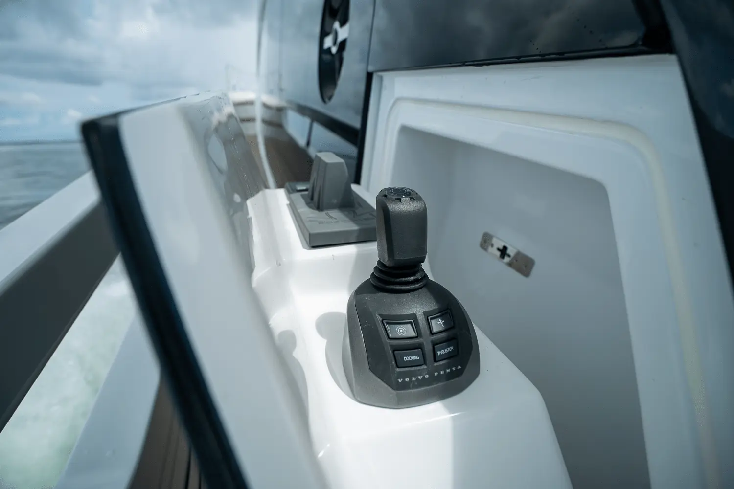 Thumbnail von Azimut 62