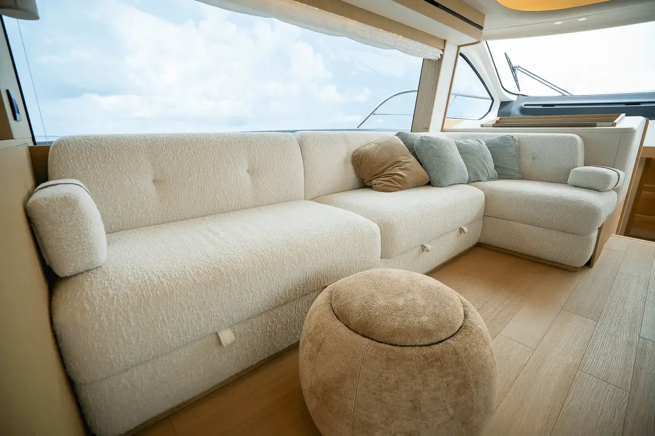 Thumbnail von Azimut 62