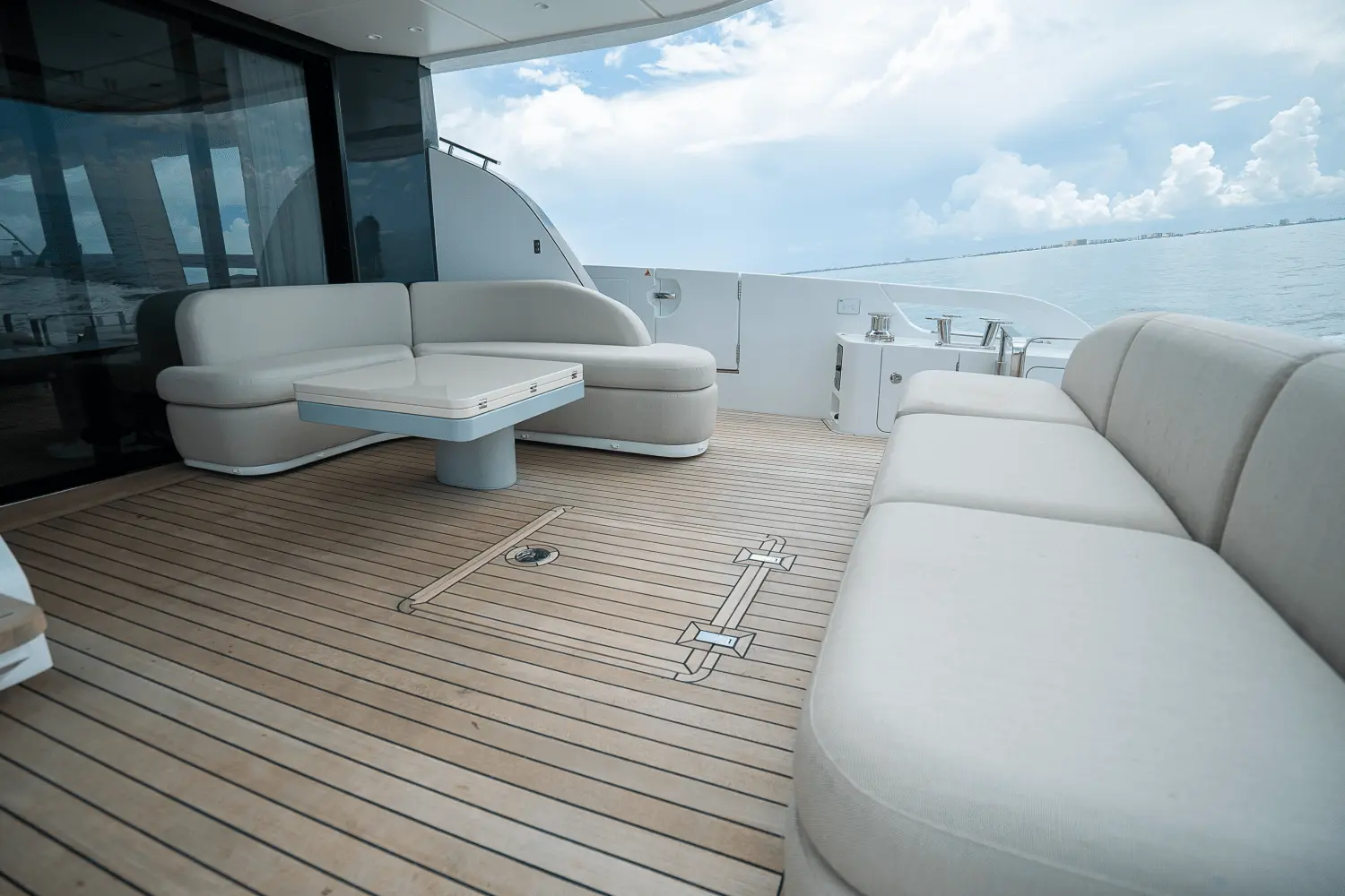 Thumbnail von Azimut 62