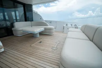 Thumbnail von Azimut 62