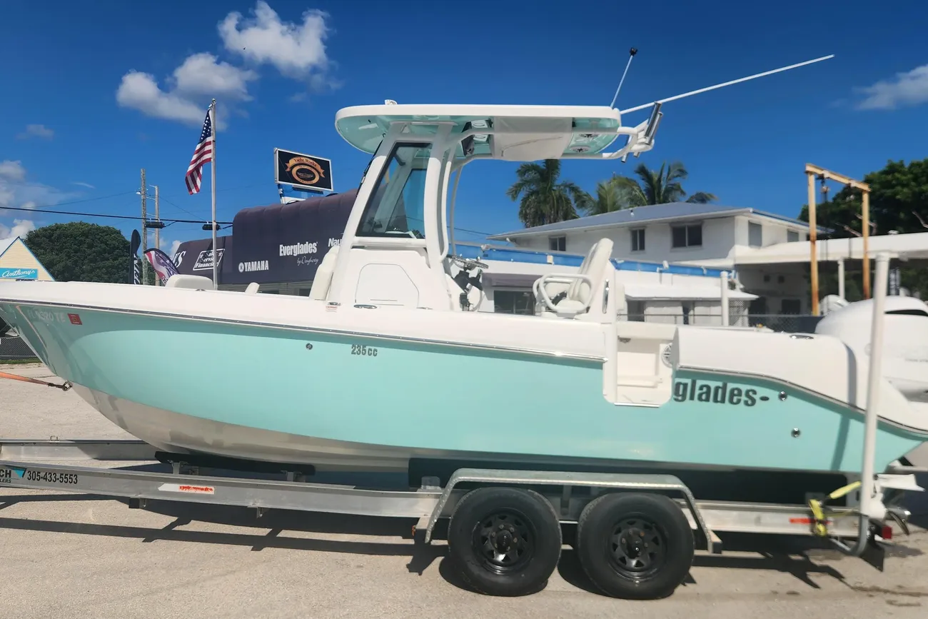 Thumbnail von Everglades 235 CC