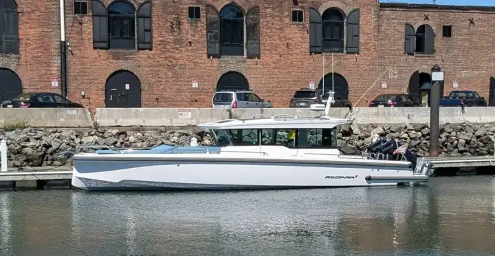 Axopar 37 XC Cross Cabin Nocellara de Belice