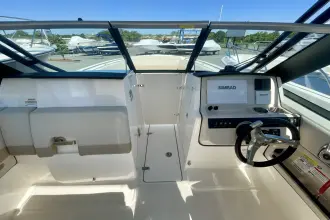 Thumbnail von Boston Whaler 240 Vantage