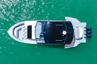 Thumbnail von Cruisers Yachts 50 GLS OB