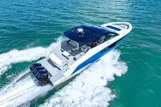 Thumbnail von Cruisers Yachts 50 GLS OB