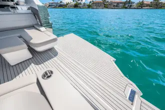 Thumbnail von Cruisers Yachts 50 GLS OB