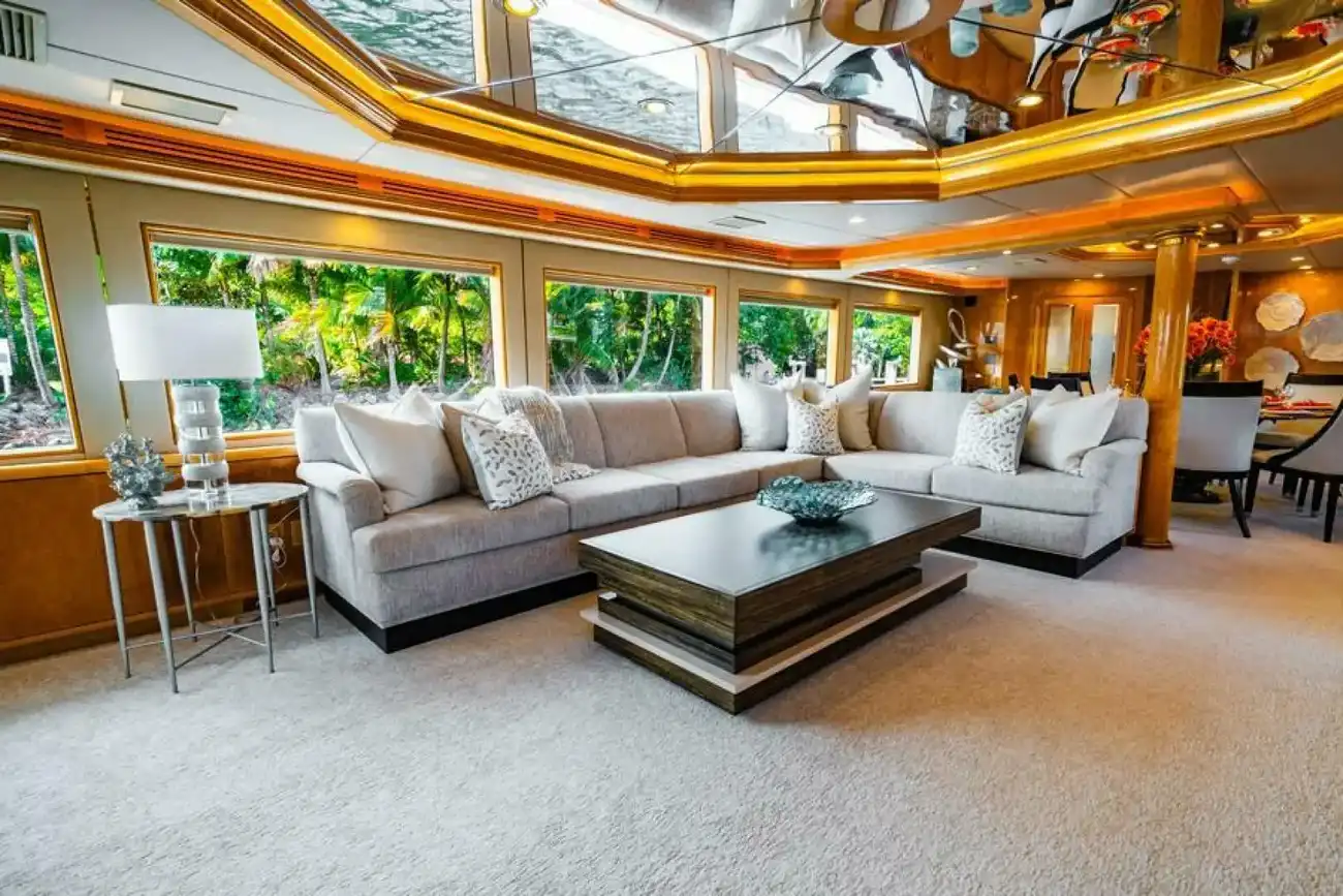 Thumbnail von Hatteras 130 Flybridge Motor Yacht LONE STAR