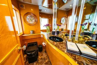 Thumbnail von Hatteras 130 Flybridge Motor Yacht LONE STAR