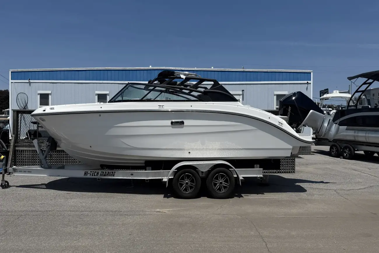 Sea Ray SDX 250 Outboard