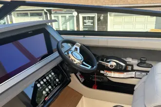 Thumbnail von Sea Ray SLX 400