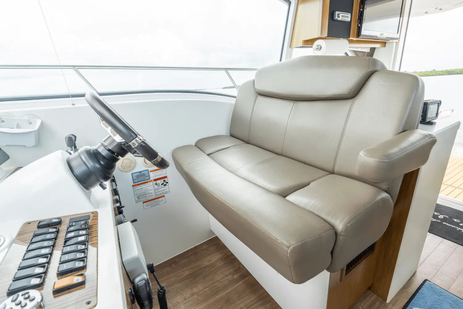 Thumbnail von Cruisers Yachts 42 Cantius