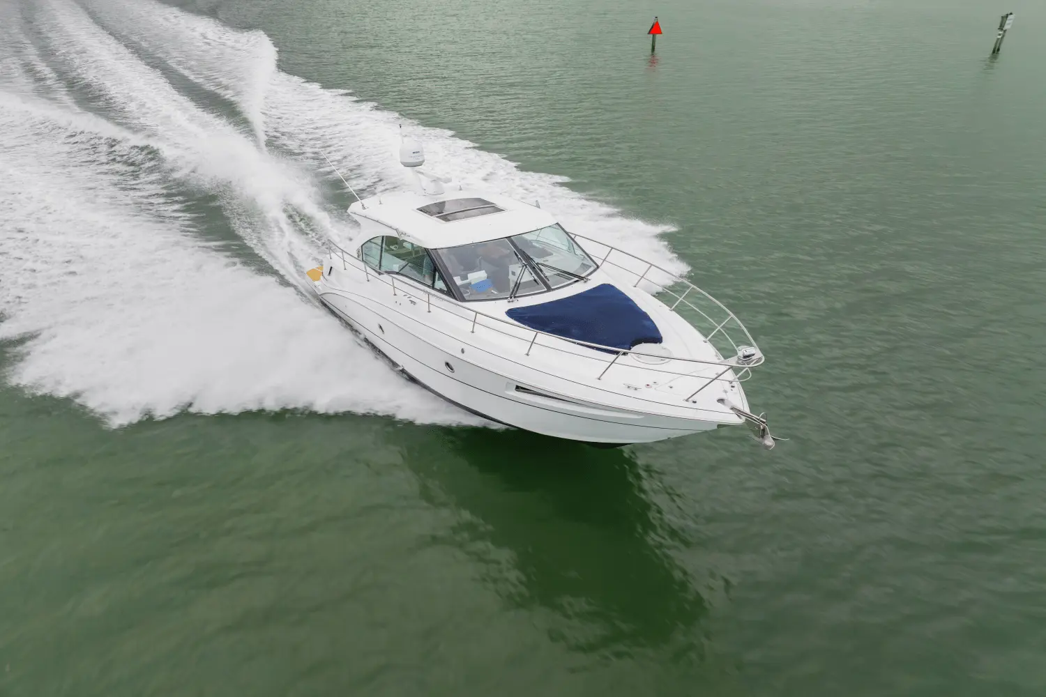Thumbnail von Cruisers Yachts 42 Cantius
