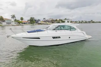 Thumbnail von Cruisers Yachts 42 Cantius