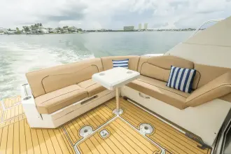Thumbnail von Cruisers Yachts 42 Cantius