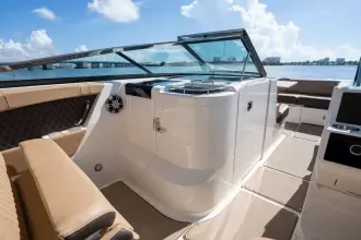 Thumbnail von Sea Ray SLX 350