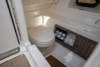 Thumbnail von Sea Ray SLX 350