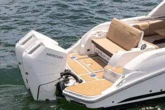 Thumbnail von Sea Ray SLX 350