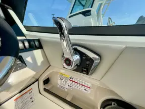 Thumbnail von Boston Whaler 240 Vantage