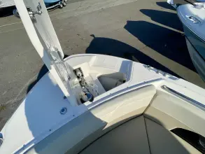 Thumbnail von Boston Whaler 240 Vantage