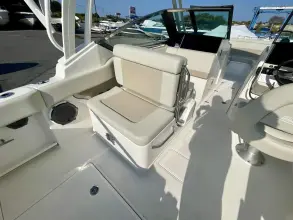 Thumbnail von Boston Whaler 240 Vantage