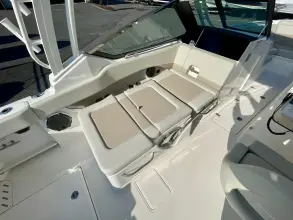 Thumbnail von Boston Whaler 240 Vantage