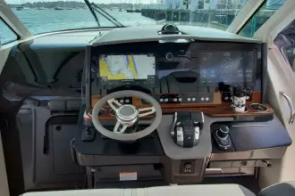Thumbnail von Tiara Yachts 38 LS Pogue Life