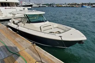 Thumbnail von Tiara Yachts 38 LS Pogue Life