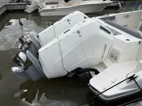 Thumbnail von Boston Whaler 360 Outrage