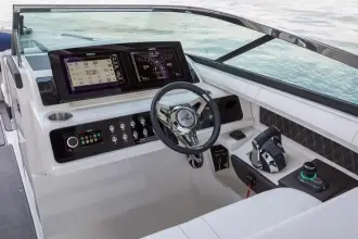 Thumbnail von Sea Ray SLX 310