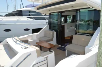 Thumbnail von Tiara Yachts 44 Coupe Andros