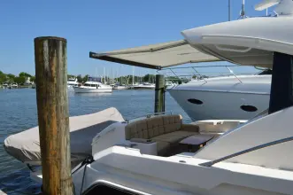 Thumbnail von Tiara Yachts 44 Coupe Andros