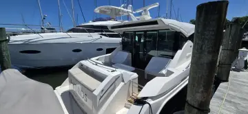 Thumbnail von Tiara Yachts 44 Coupe Andros